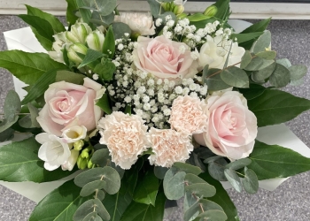 Fête des Mères à Toulouse : pivoines, orchidées, hortensias et cadeaux Violette 